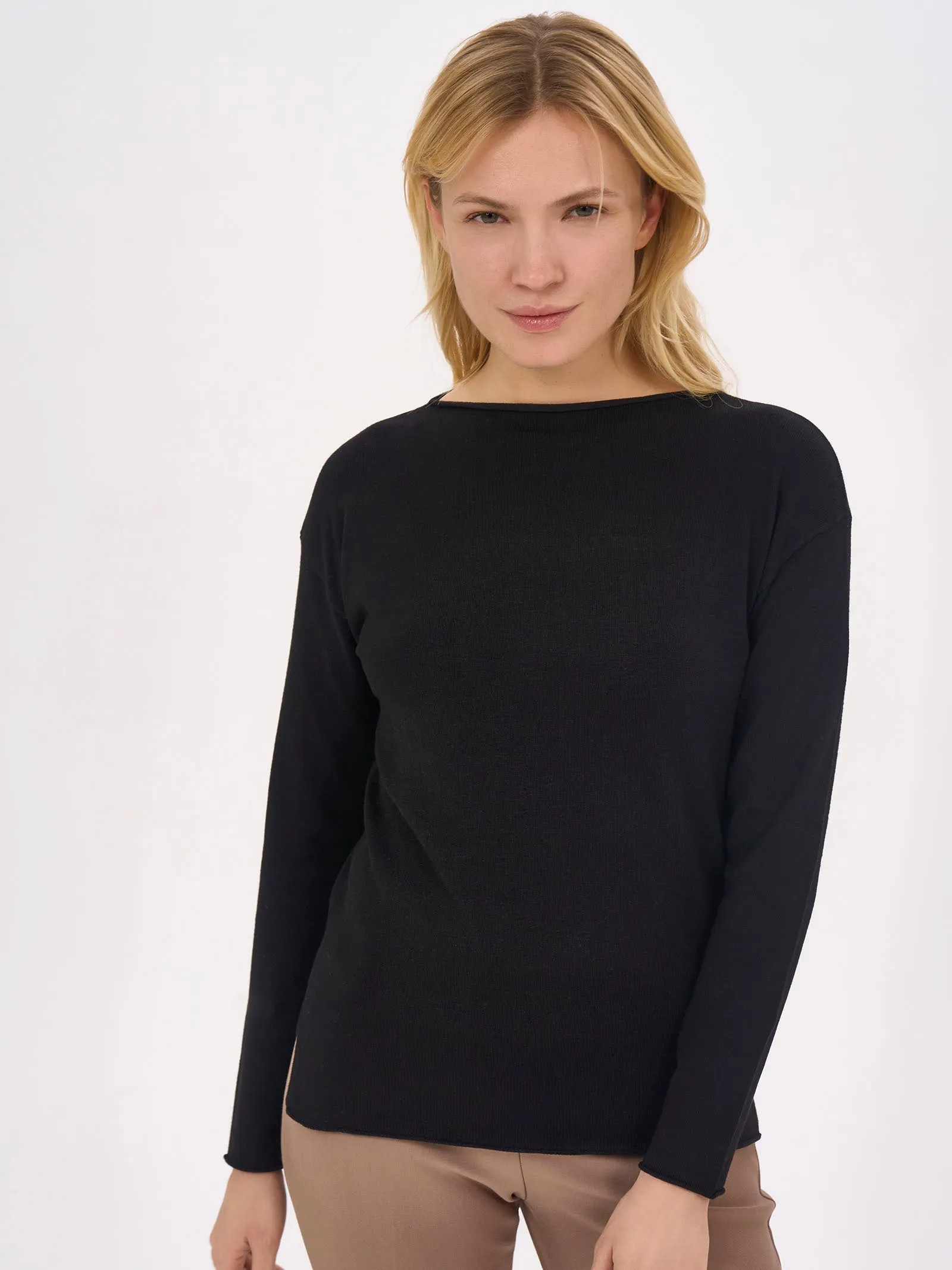 Maglia con scollo a barchetta in filato Winter Basic - Nero